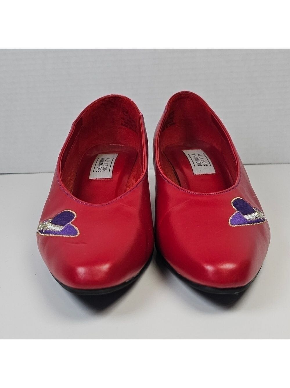 Vintage Allyson Whitmore Red Pumps with Purple Hat Design - Picture 3 of 10